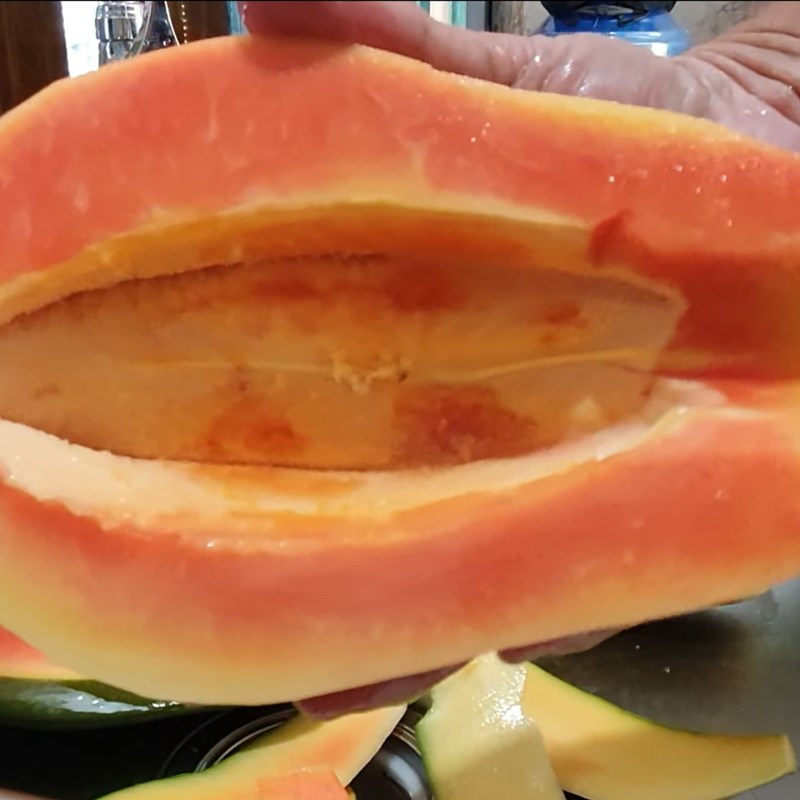 Bước 1 Sơ chế đu đủ Nước ép đu đủ xanh