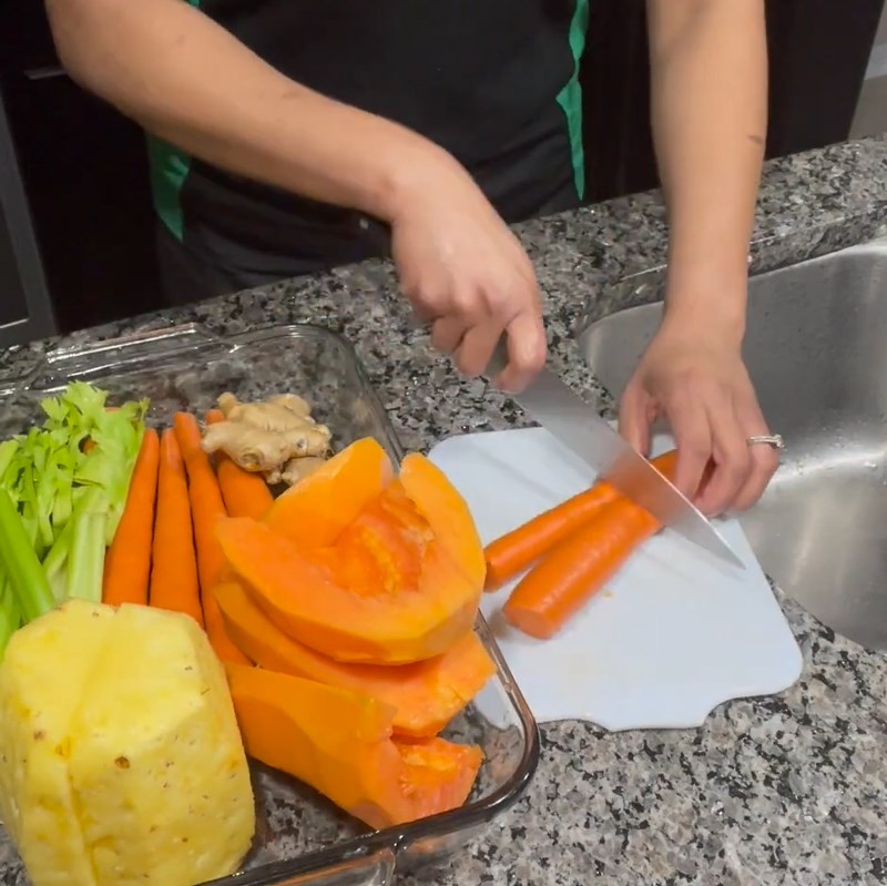 Bước 1 Sơ chế đu đủ, cà rốt cần tây Nước ép đu đủ cà rốt cần tây