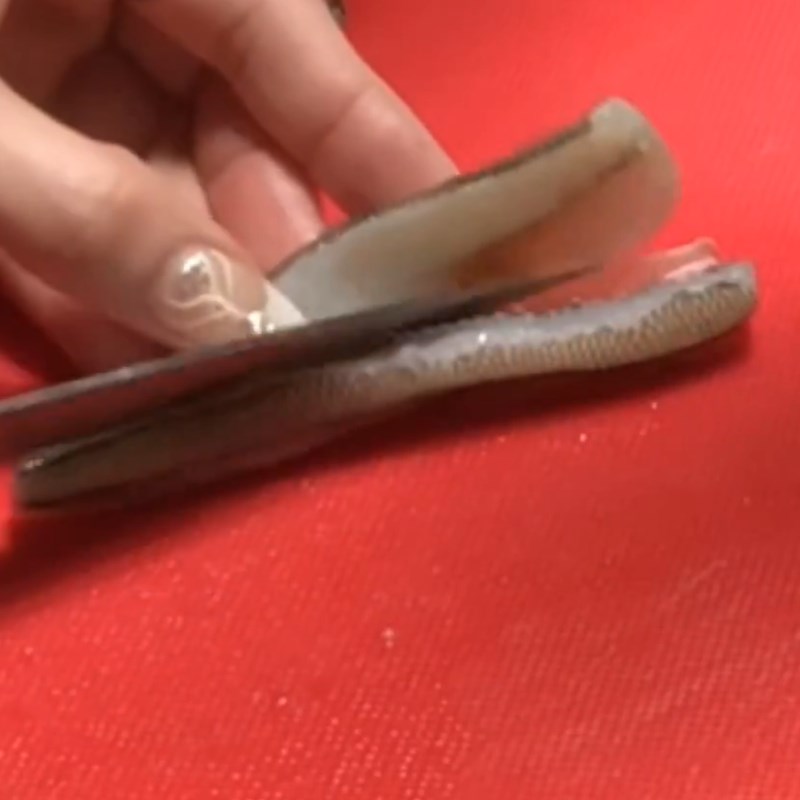 Bước 1 Sơ chế nguyên liệu Cá mai chiên giòn