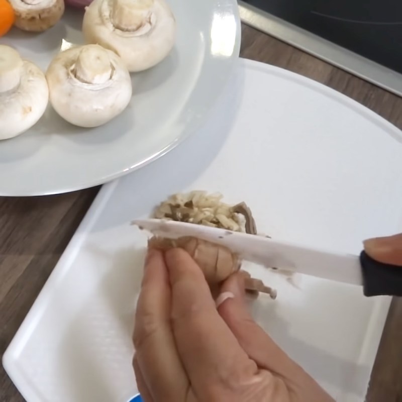 Bước 1 Sơ chế nguyên liệu Trứng cuộn ngũ sắc chiên