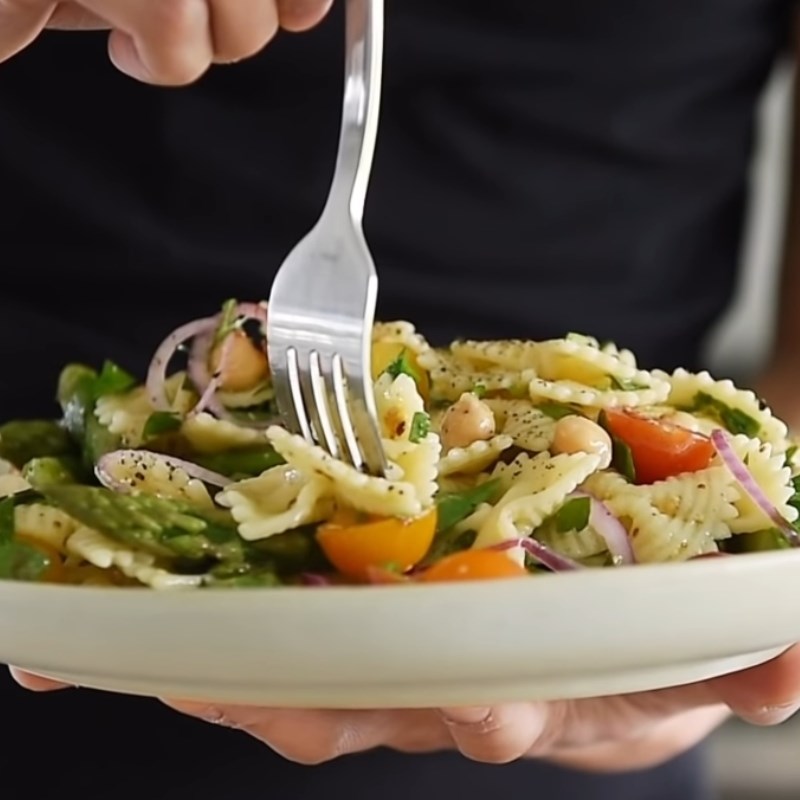 Bước 5 Thành phẩm Pasta salad măng tây