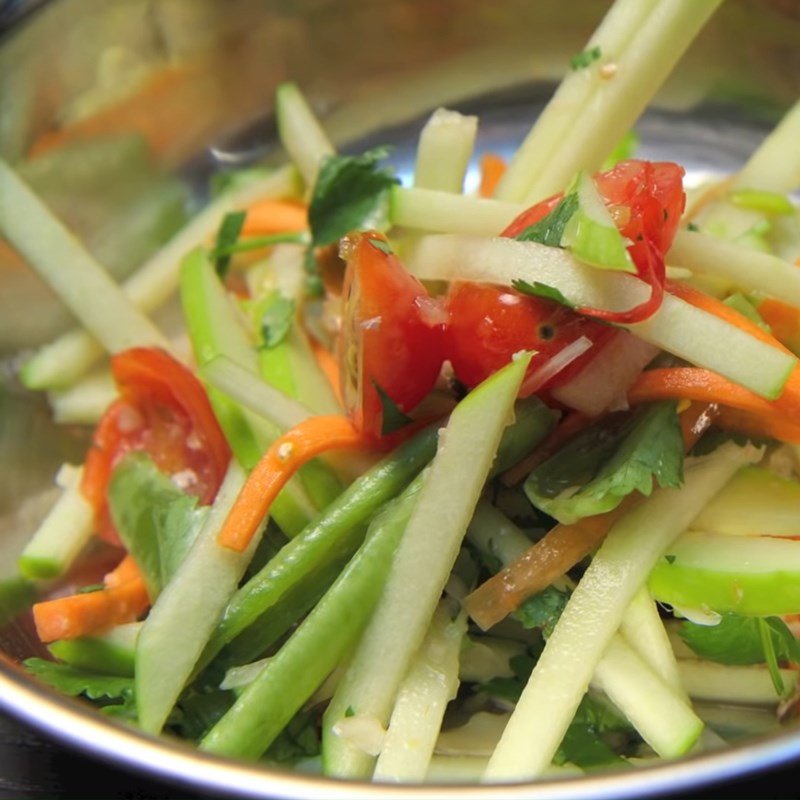 Bước 5 Thành phẩm Salad táo kiểu Thái