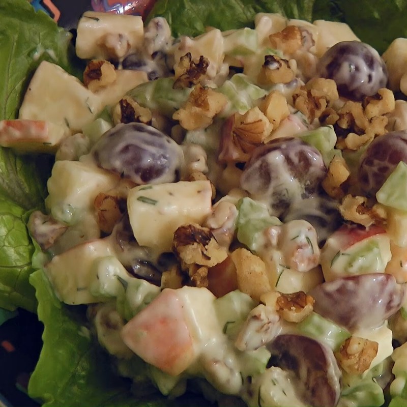 Bước 5 Thành phẩm Salad táo kiểu Mỹ (Waldorf salad)