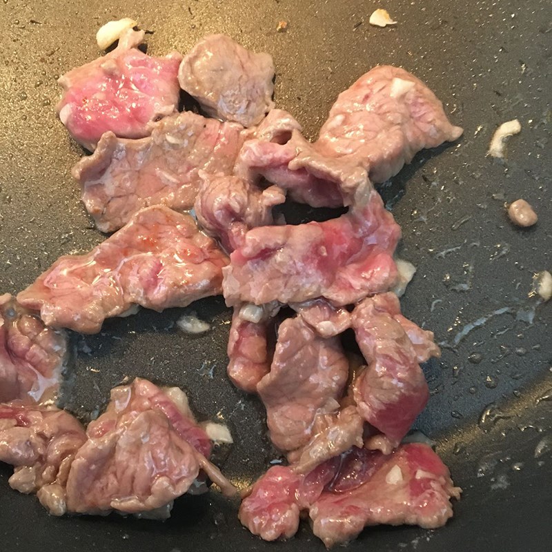 Bước 3 Xào mướp với thịt bò Mướp xào thịt bò