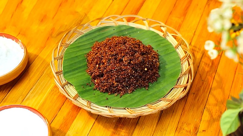 Muối kiến vàng