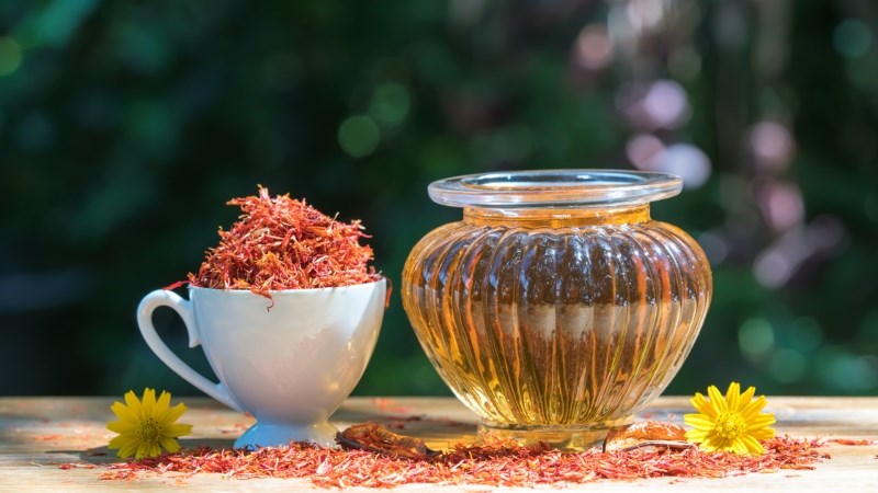 Dầu cây Rum