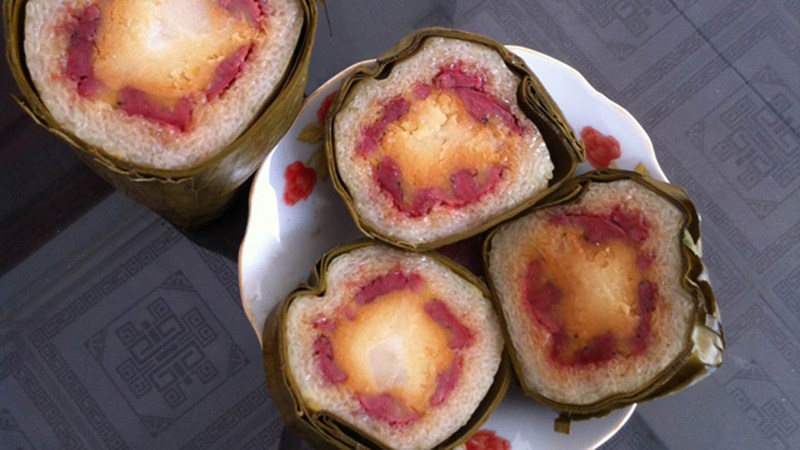 Bánh tét 3 nhân Vĩnh Long