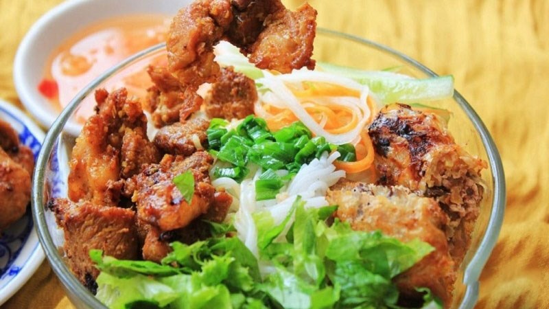 Bún thịt nướng