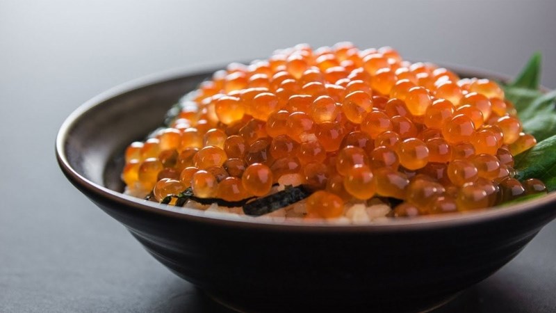 Trứng cá hồi (Ikura)
