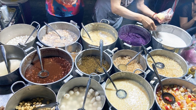 Quán Chtrần Mợ Tôn Đích