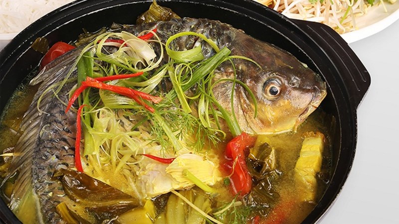 Lẩu cá chép giòn