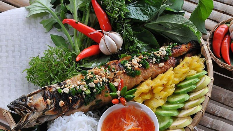 Cá lóc nướng trui