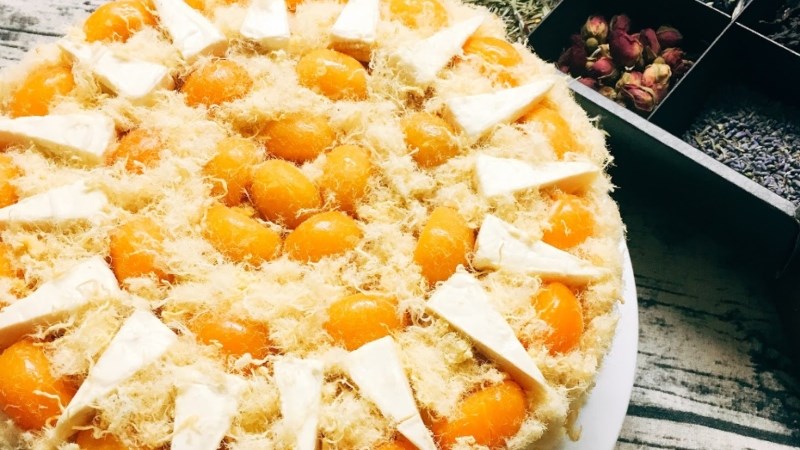 Bánh bông lan trứng muối