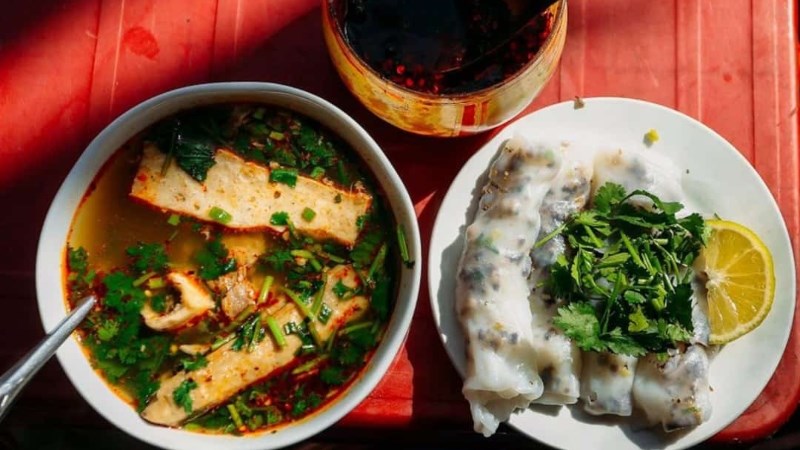 Bánh cuốn trứng