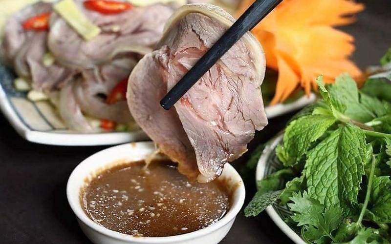 Dê núi Chóp Chài