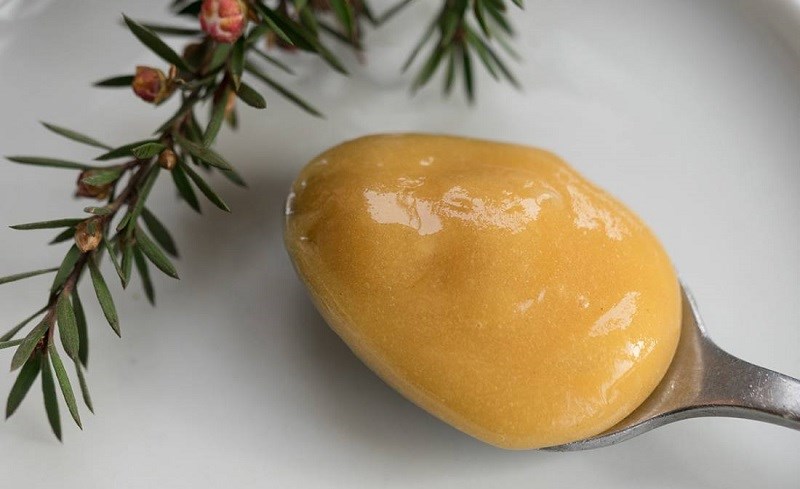 Mật ong manuka bao nhi&ecirc;u calo?
