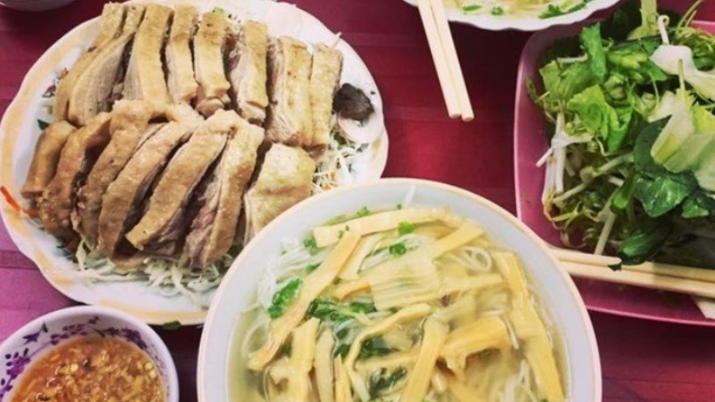 Bún măng vịt