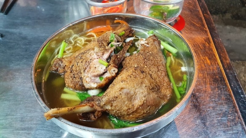 Quán Mì Vịt Tiềm Hậu Phát 