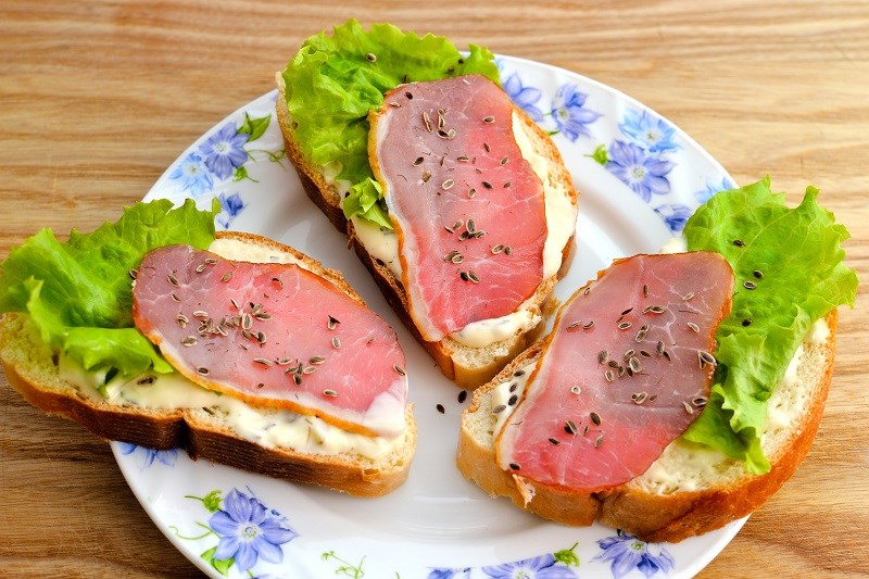 Hạt cần tây trong ẩm thực