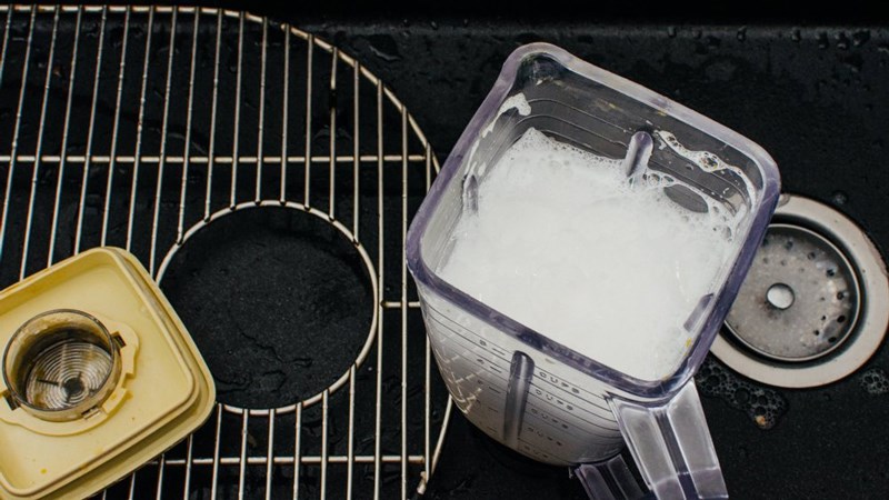 Mẹo vệ sinh dụng cụ làm bếp bằng những sản phẩm từ tự nhiên, không hóa chất 9
