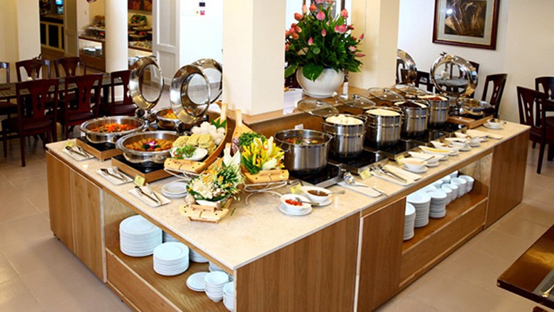 C&aacute;ch sắp xếp b&agrave;n ăn buffet