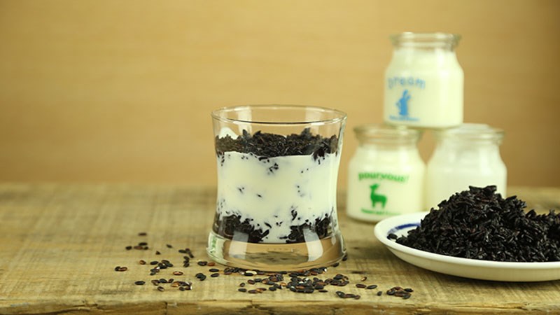 Sữa chua nếp cẩm