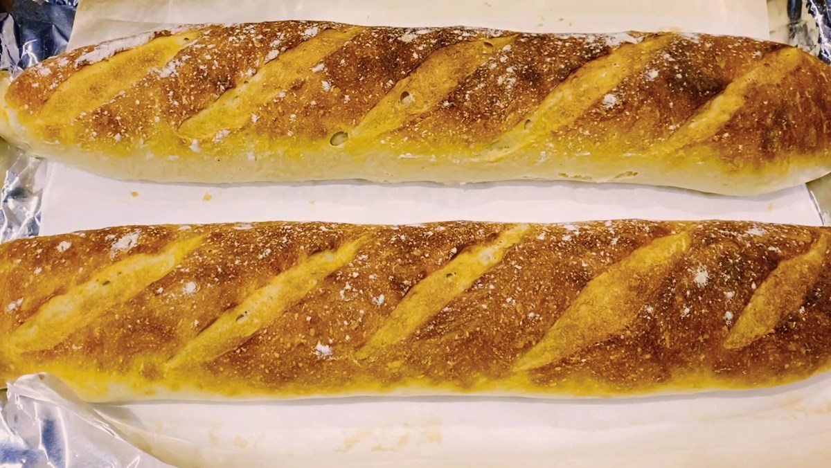 Bánh mì baguette kiểu Pháp