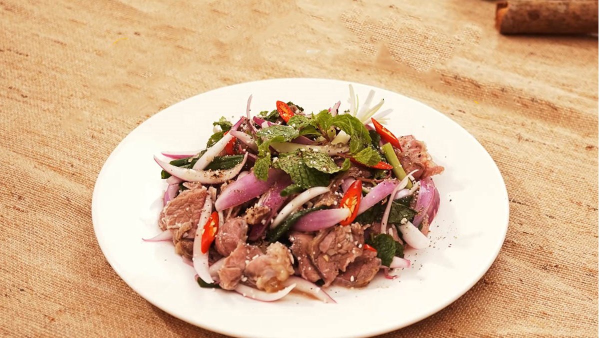 3 cách đơn giản làm salad thịt bò kiểu Thái thơm ngon cho cả nhà