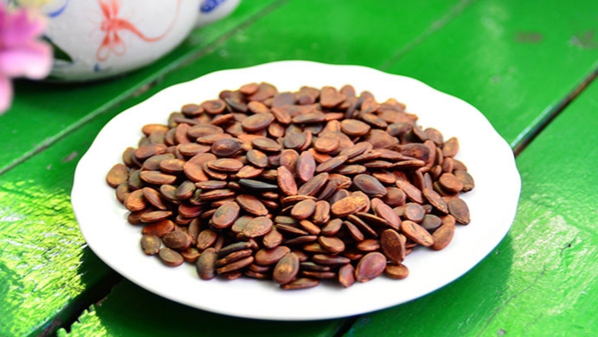 Hạt dưa là gì, ăn có tốt không, lưu ý và giá bán