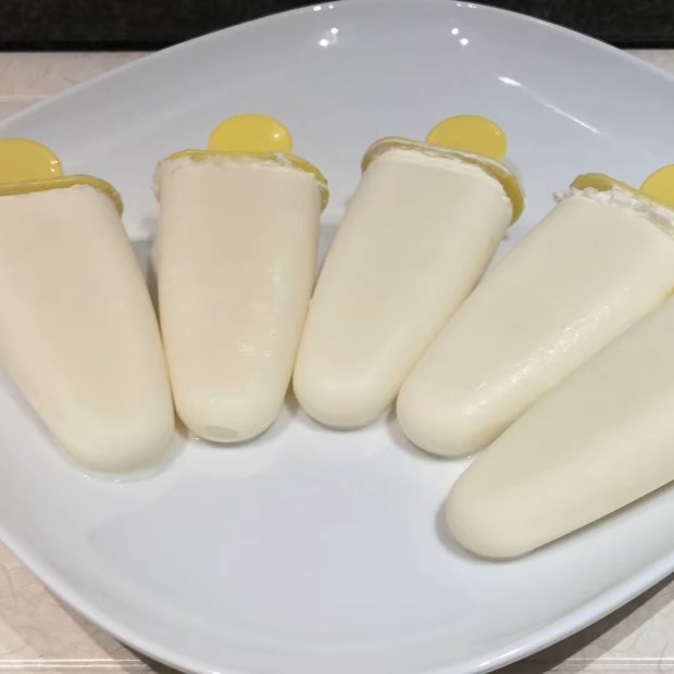 2 cách làm kem sữa tươi và sữa đậu nành mát lạnh thơm ngon cực đơn giản