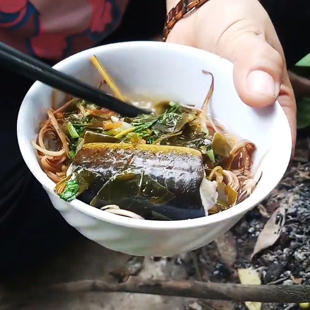 Cách nấu lẩu lươn lá giang thơm ngon, bắt vị cực hấp dẫn
