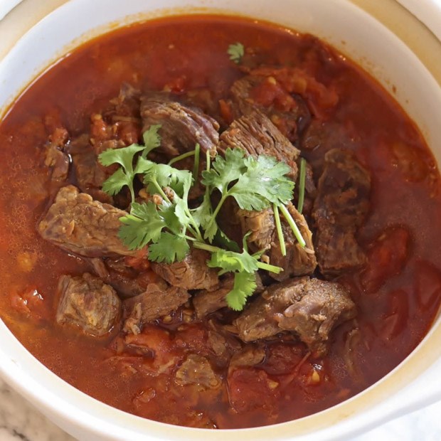 Cách làm thịt bò hầm cà chua mềm ngọt, hấp dẫn cho bữa ăn thêm thịnh soạn