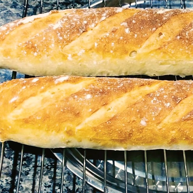 Cách làm bánh mì baguette kiểu Pháp tại nhà thơm ngon, hấp dẫn
