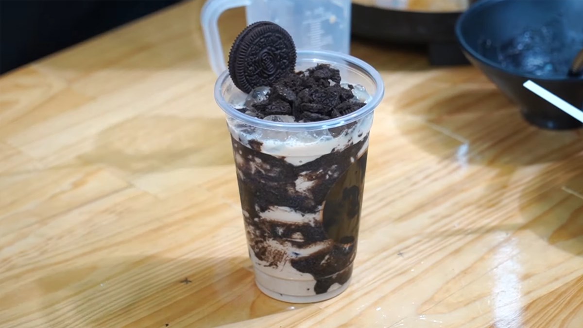 Trà sữa sốt cookie oreo