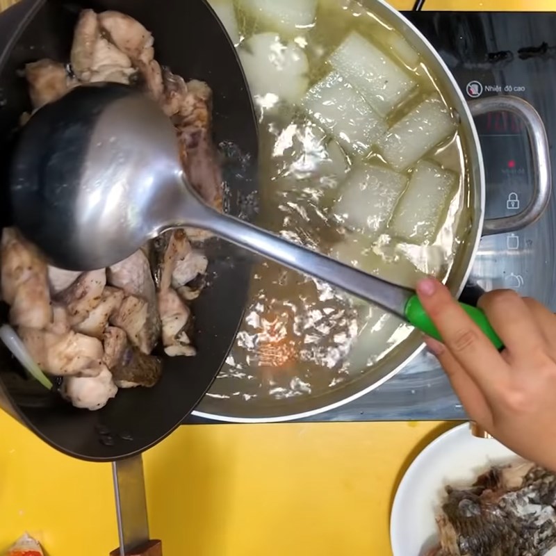 Bước 5 Nấu bánh canh cá lóc Bánh canh cá lóc rau củ