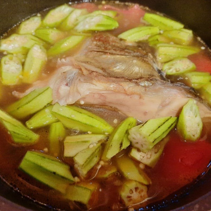 Bước 4 Nấu canh Đầu cá chép nấu canh chua