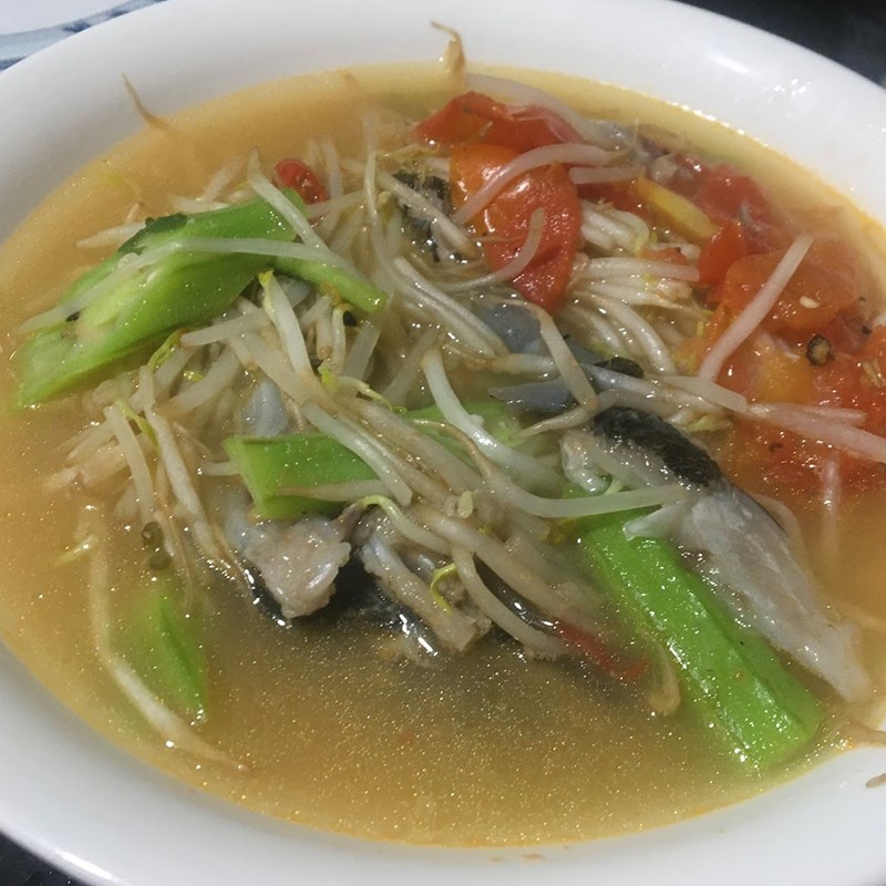 Bước 3 Nấu canh chua Đầu cá mú nấu canh chua