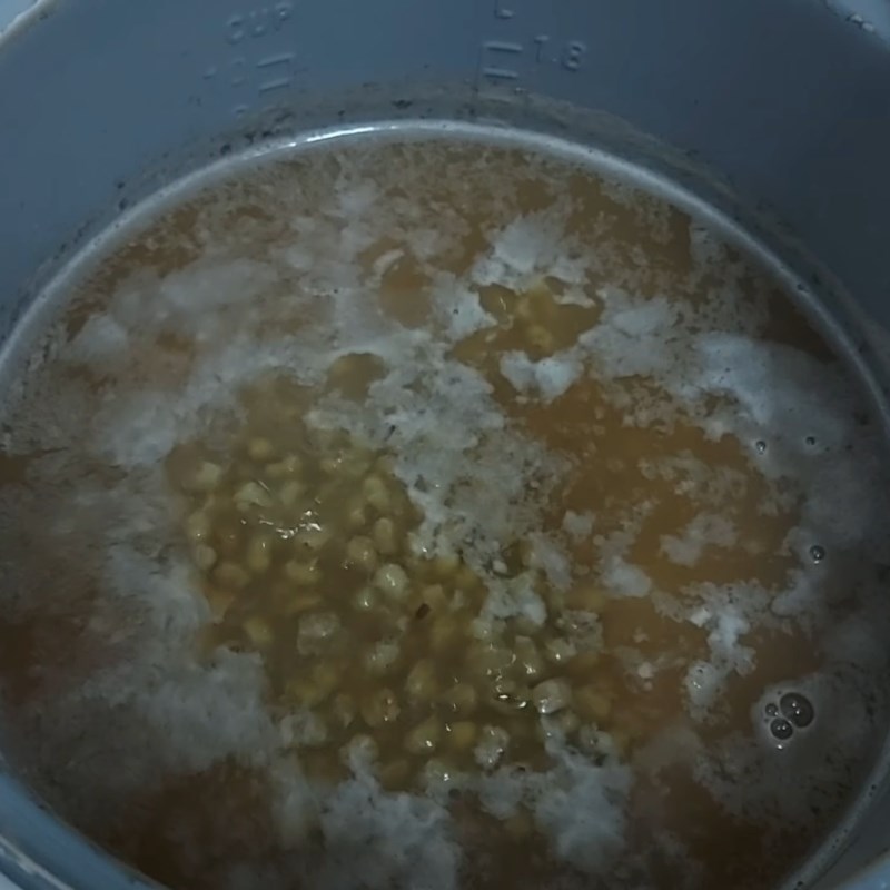 Bước 3 Nấu chè đậu xanh Chè đậu xanh đường thốt nốt bằng nồi cơm điện