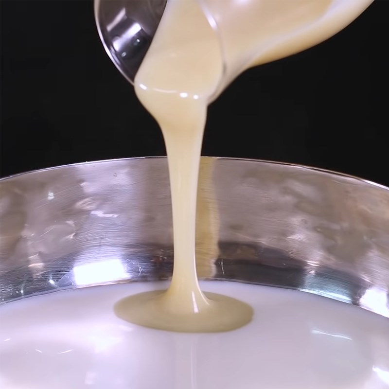 Bước 1 Nấu hỗn hợp bánh flan Bánh Trung Thu rau câu thanh long đỏ nhân flan