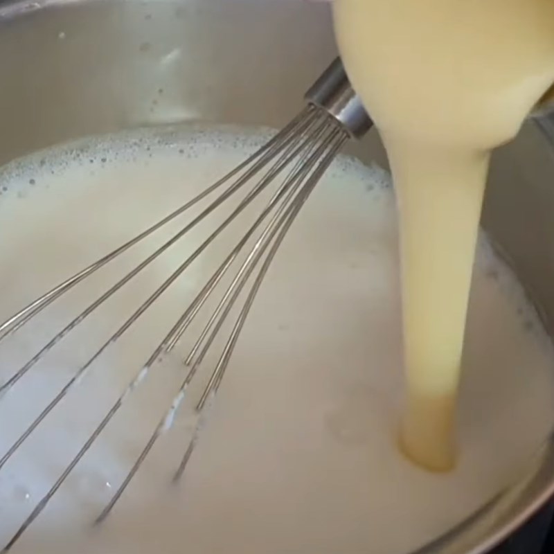 Bước 1 Nấu hỗn hợp sữa Sữa chua phô mai vàng