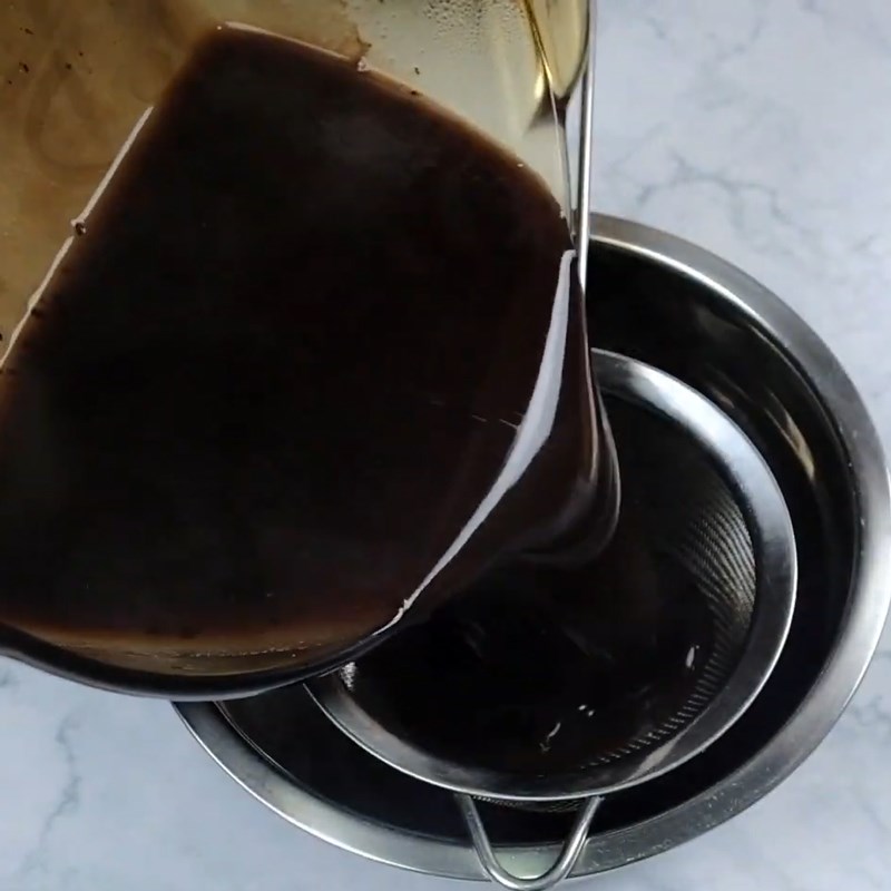 Bước 4 Nấu rau câu socola và đổ lớp 1 Bánh trung thu rau câu nhân tiramisu