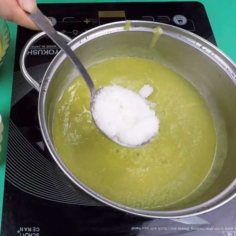 Bước 3 Nấu và đổ khuôn rau câu lần 1 Bánh Trung Thu rau câu bơ nhân bánh flan