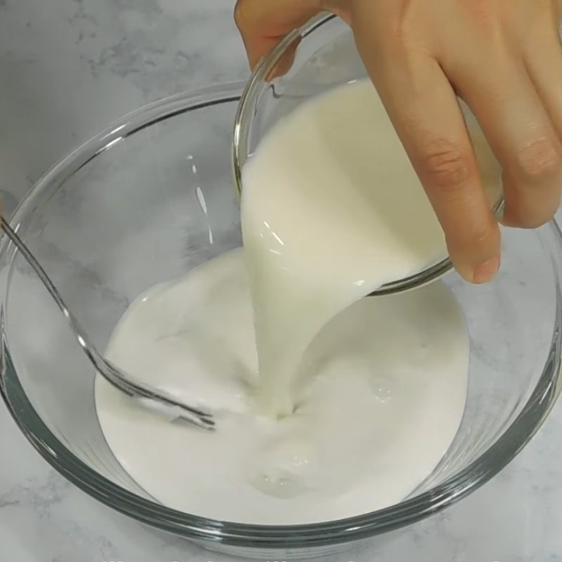 Bước 3 Pha nước cốt dừa Pudding đậu đỏ nước cốt dừa