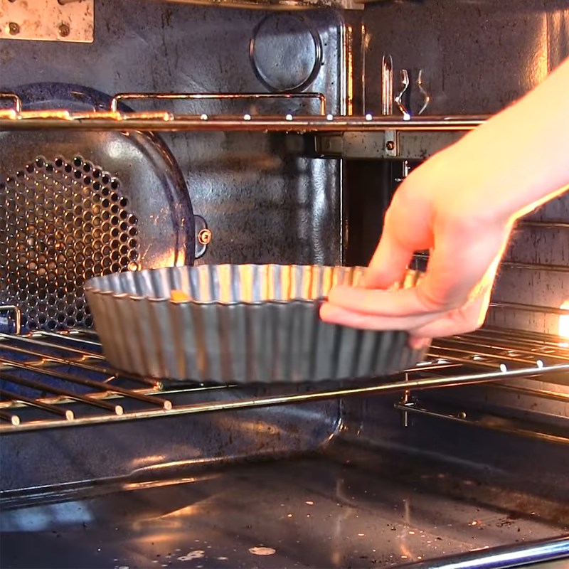 Bước 4 Nướng bánh Bánh tart mận