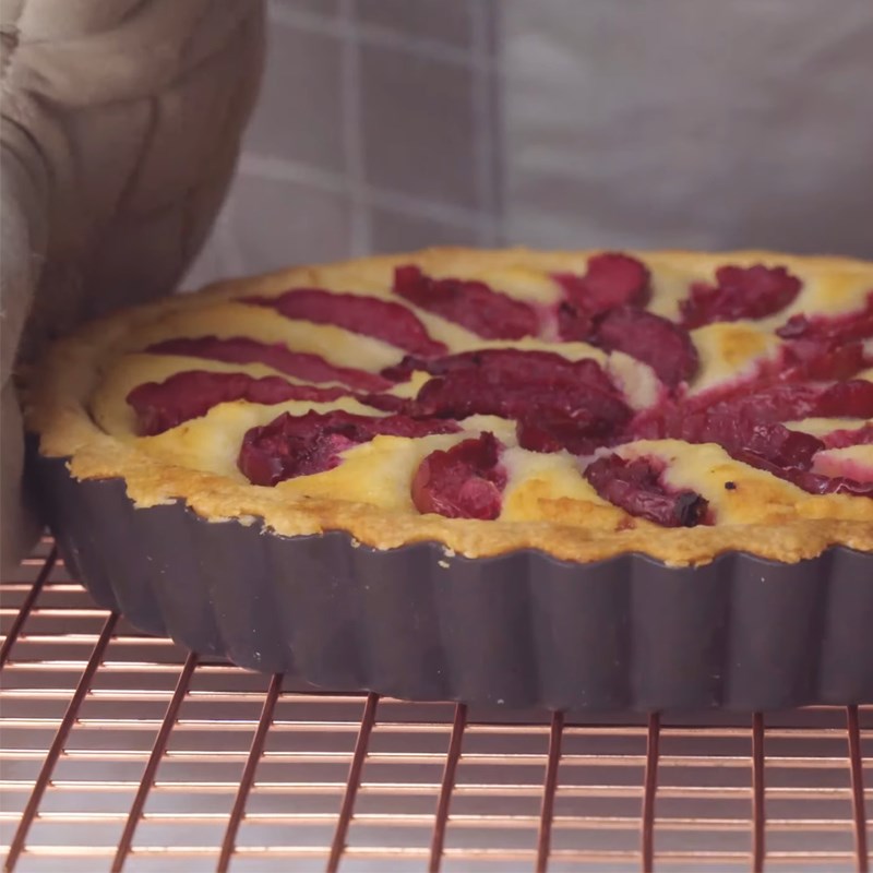 Bước 5 Nướng bánh Bánh tart mận hạnh nhân