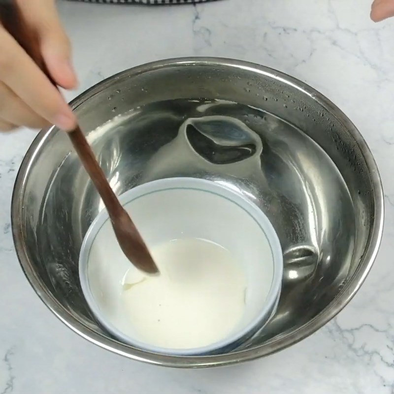 Bước 2 Pha cà phê Bánh trung thu rau câu nhân tiramisu