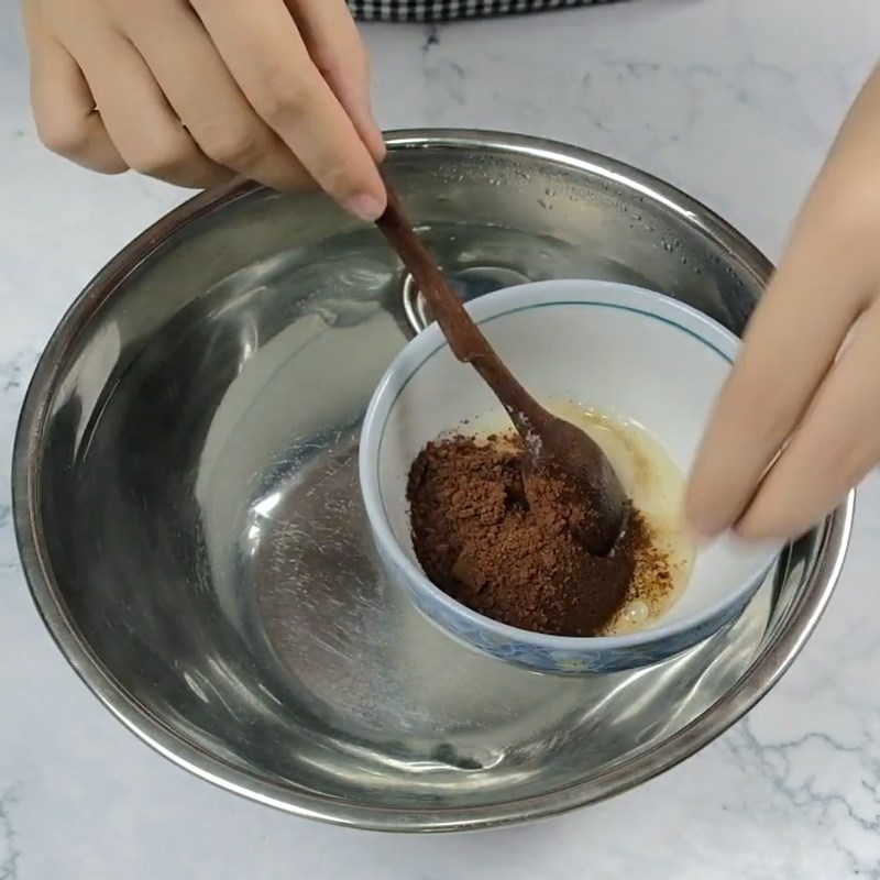 Bước 2 Pha cà phê Bánh trung thu rau câu nhân tiramisu