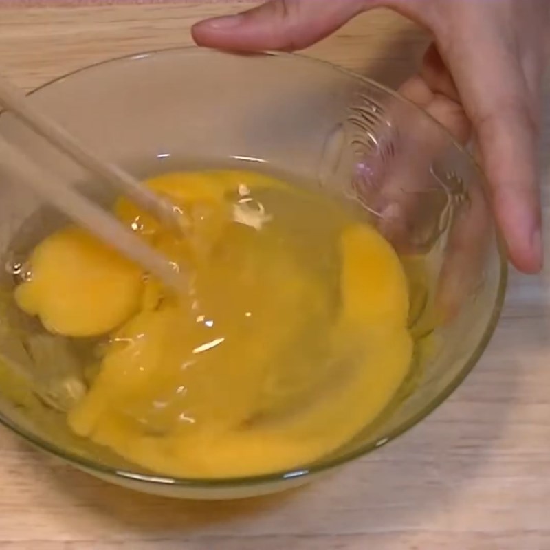 Bước 1 Sơ chế nguyên liệu Canh trứng lá tía tô