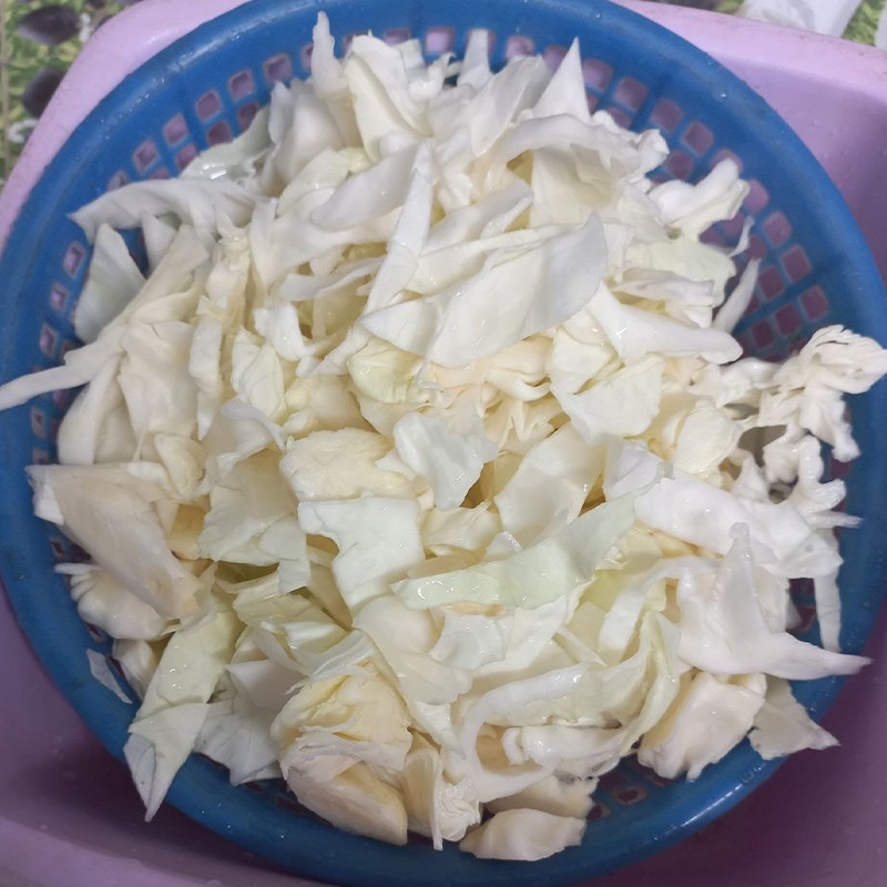 Bước 1 Sơ chế nguyên liệu Bắp cải xào đậu hũ
