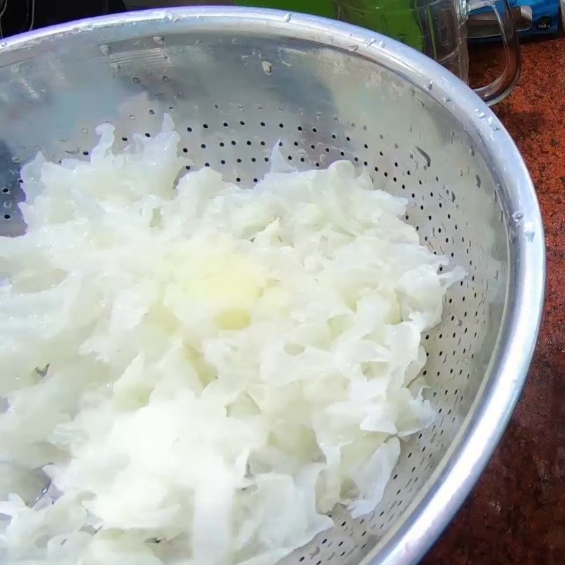 Bước 2 Sơ chế phổ tai và nấm tuyết Chè đậu xanh phổ tai nấm tuyết bằng nồi cơm điện